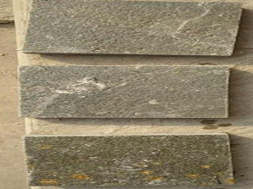 تربة الأرض الأردواز