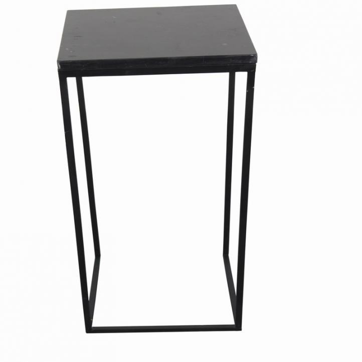 طاولة حجرية FTW019